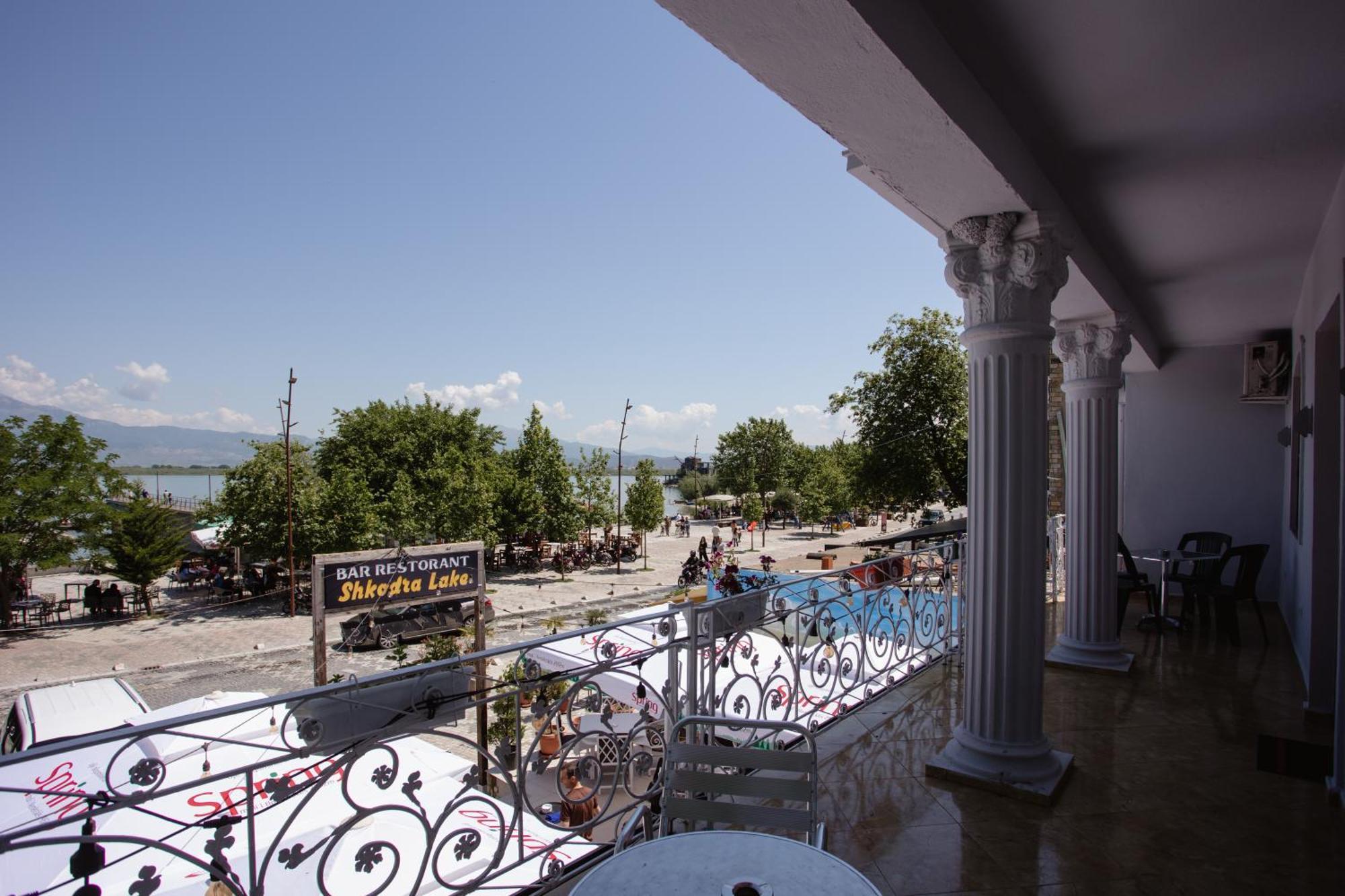 Hotel Shkodra Lake Shiroka Exterior photo